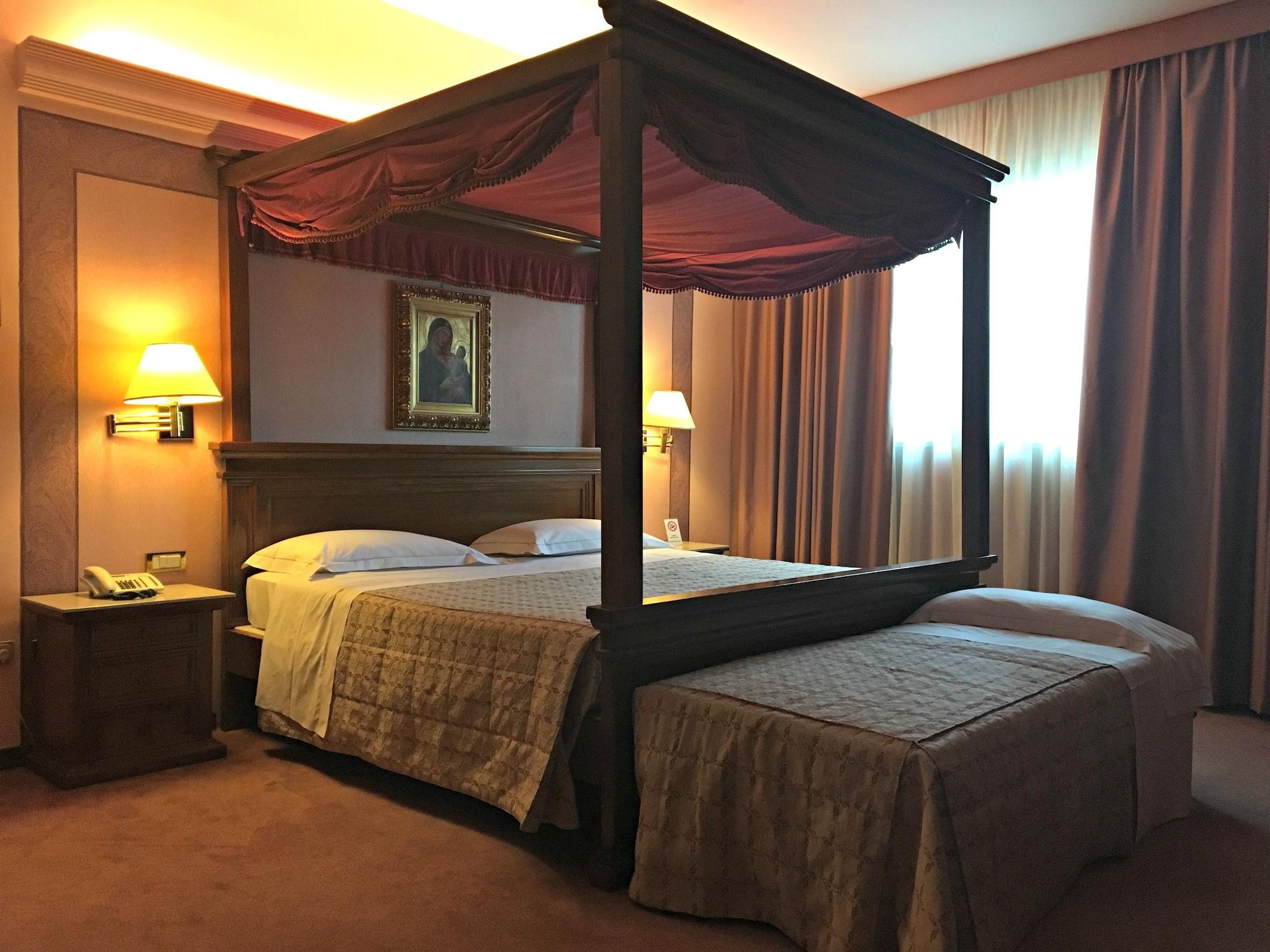 Guglielmotel Brembate Esterno foto