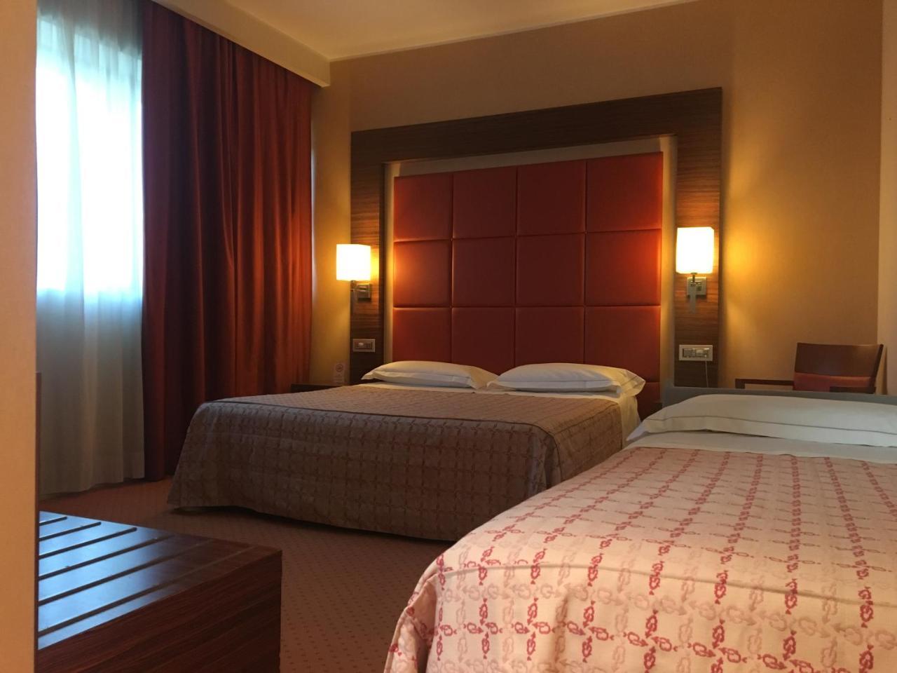Guglielmotel Brembate Esterno foto