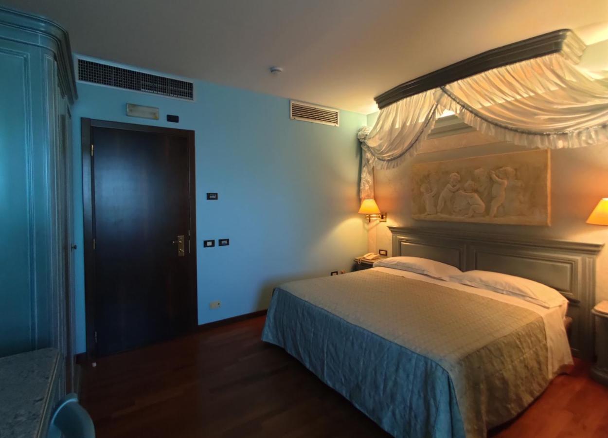 Guglielmotel Brembate Esterno foto